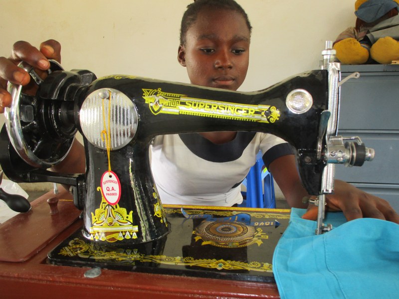 Tailoring student manufacturing doctors’ blouses